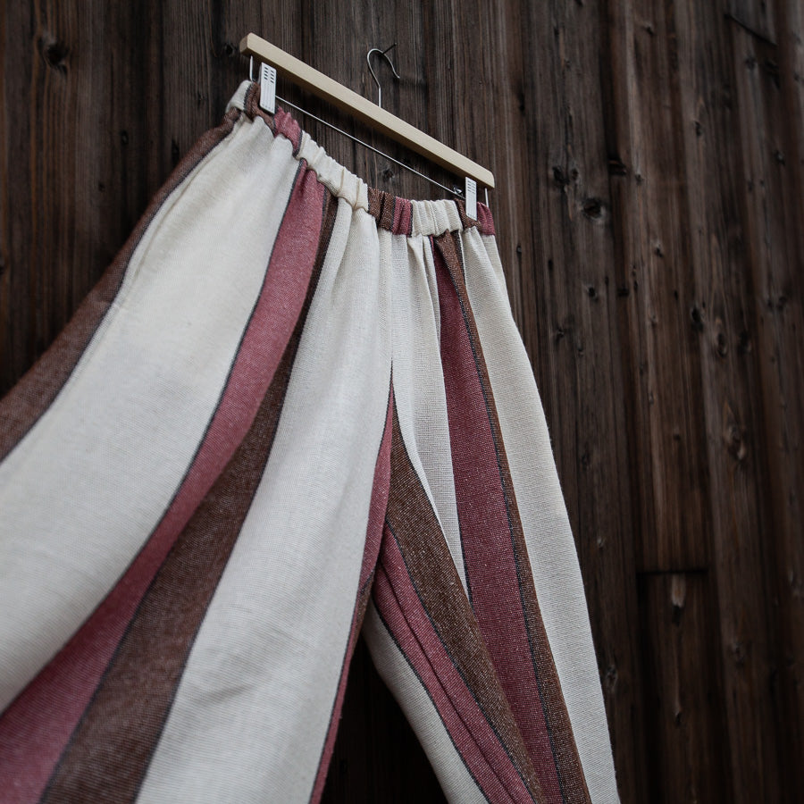 Byxkjol i räddat gardintyg