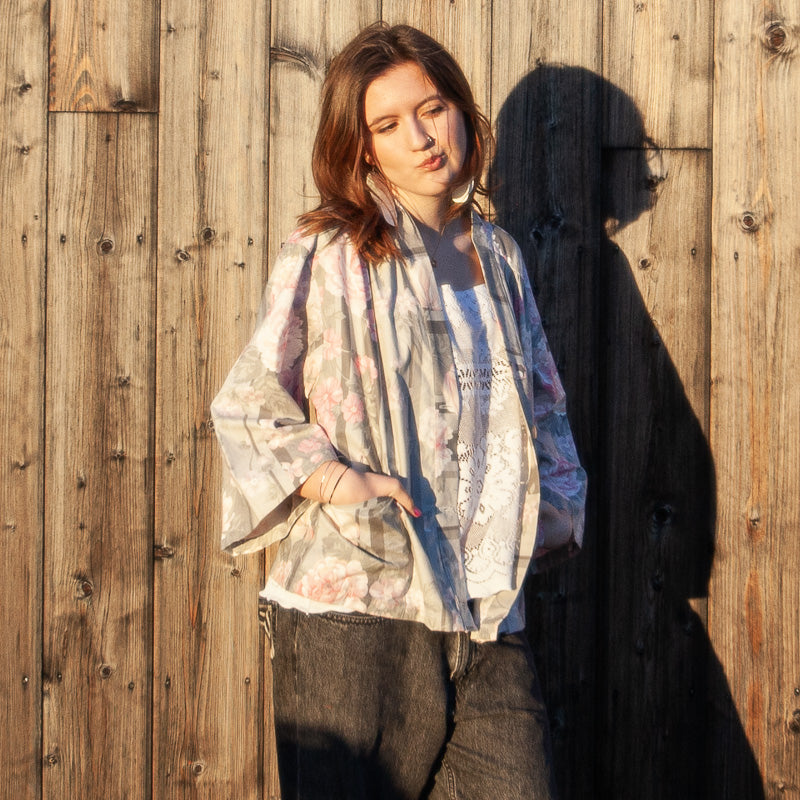 Kimono confectionné à partir d'un rideau des années 80