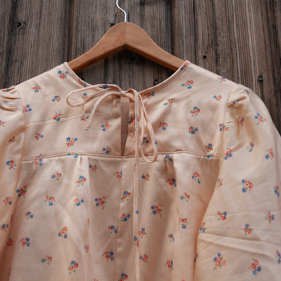 Blouse made from upcycled vintage fabric
