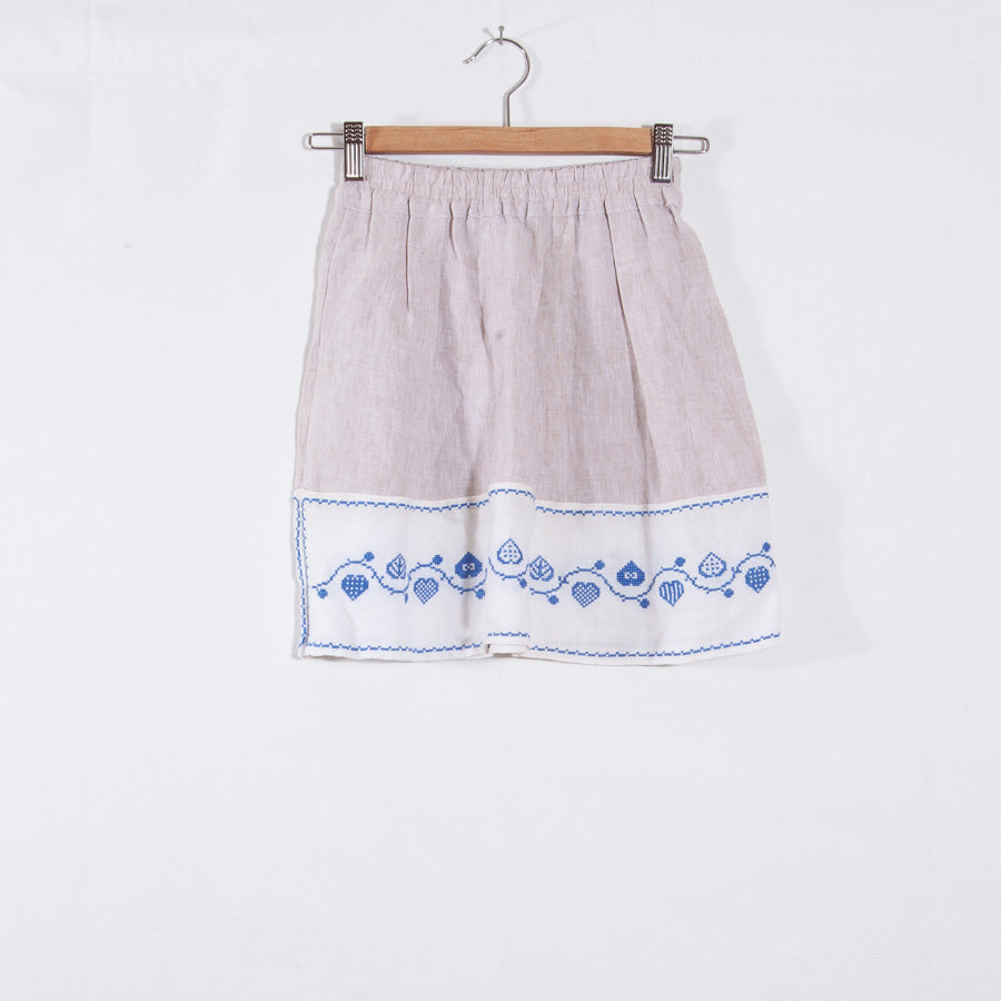 Linen skirt with embroidery, 4-7 years