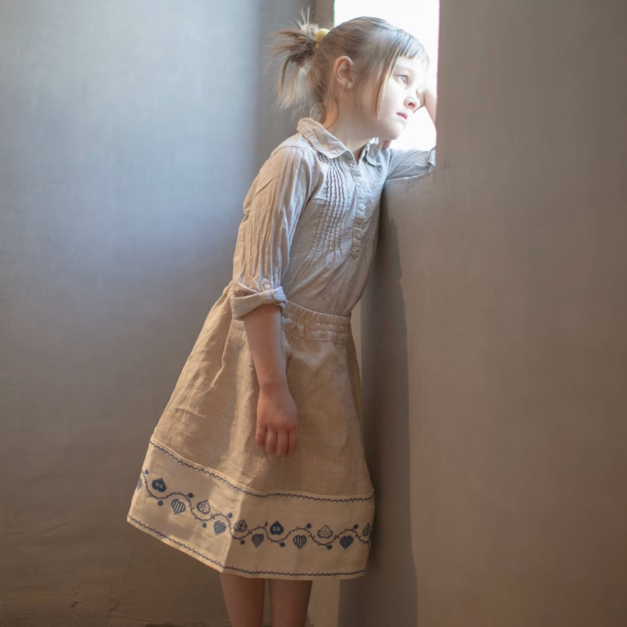 Linen skirt with embroidery, 4-7 years