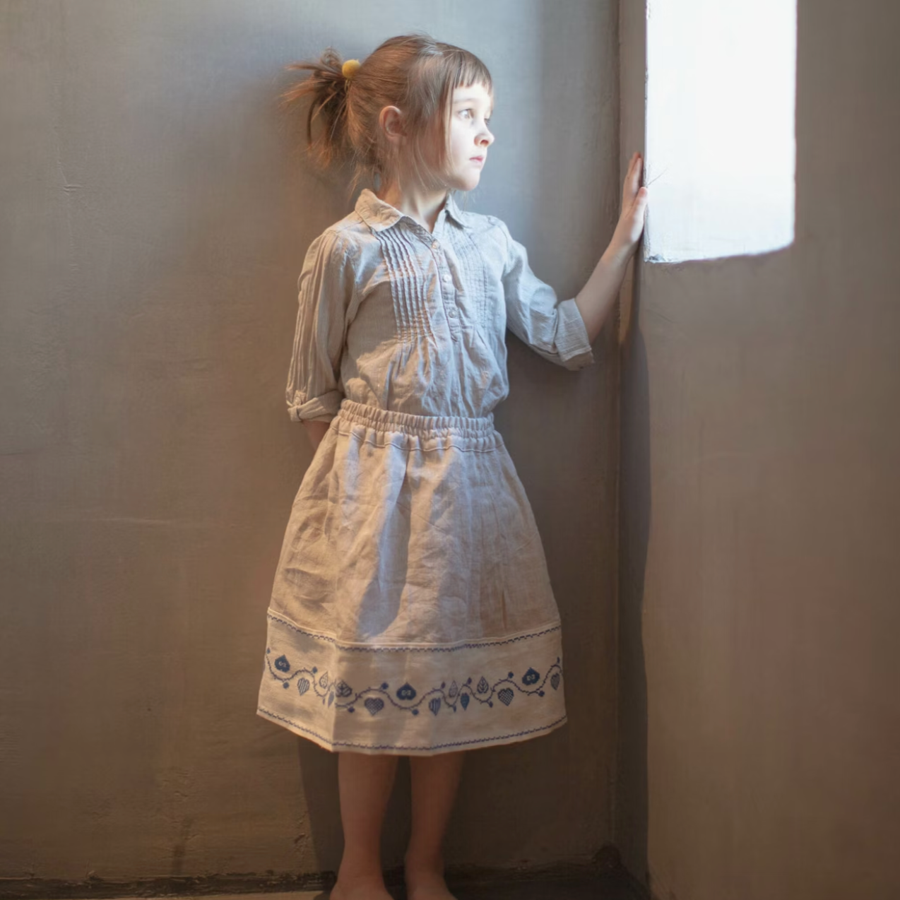 Linen skirt with embroidery, 4-7 years