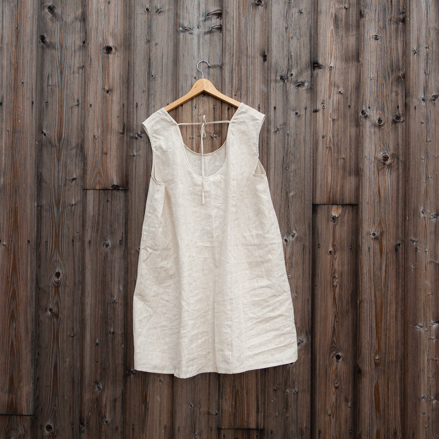 Apron dress in linen, XL