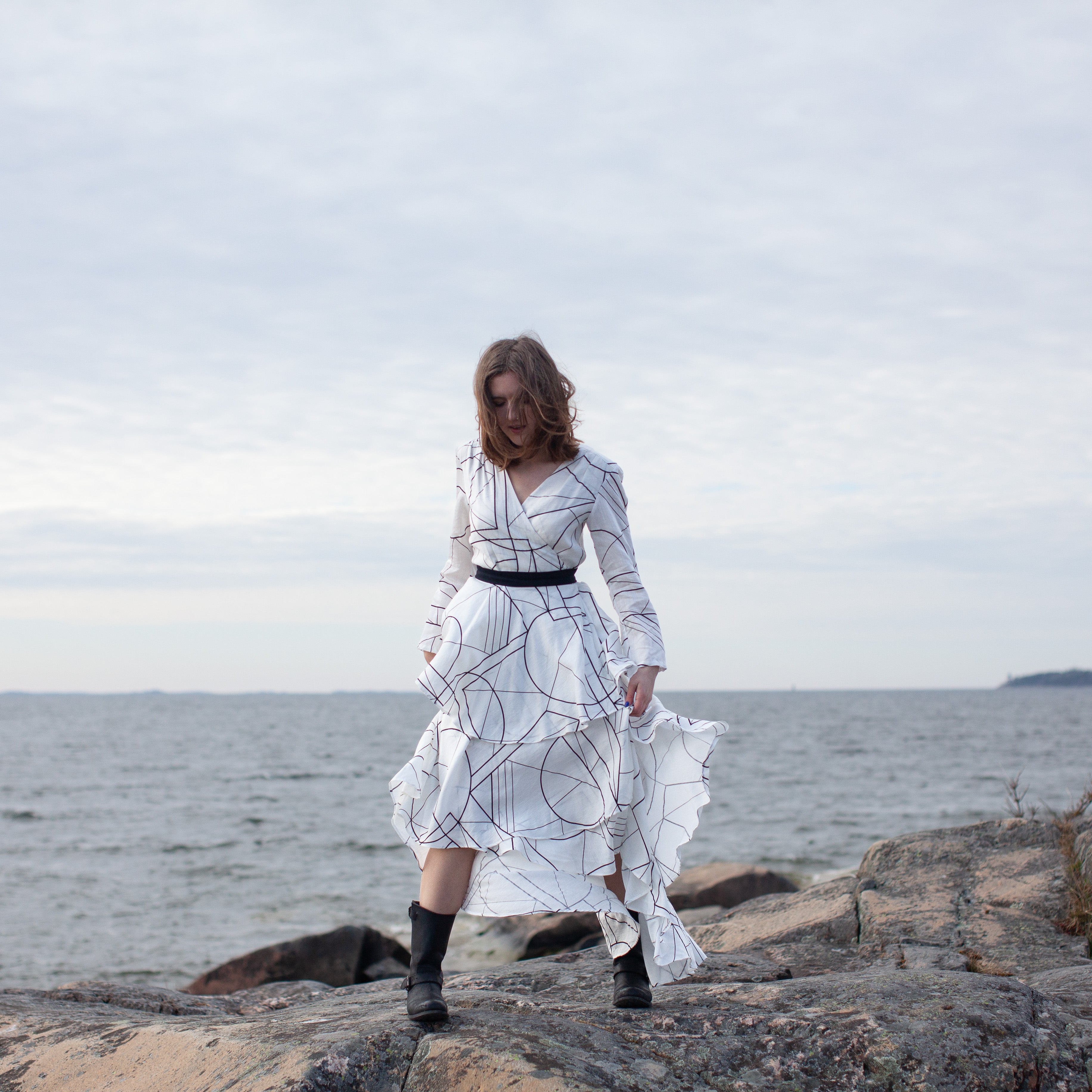COLLECTION Movement dress