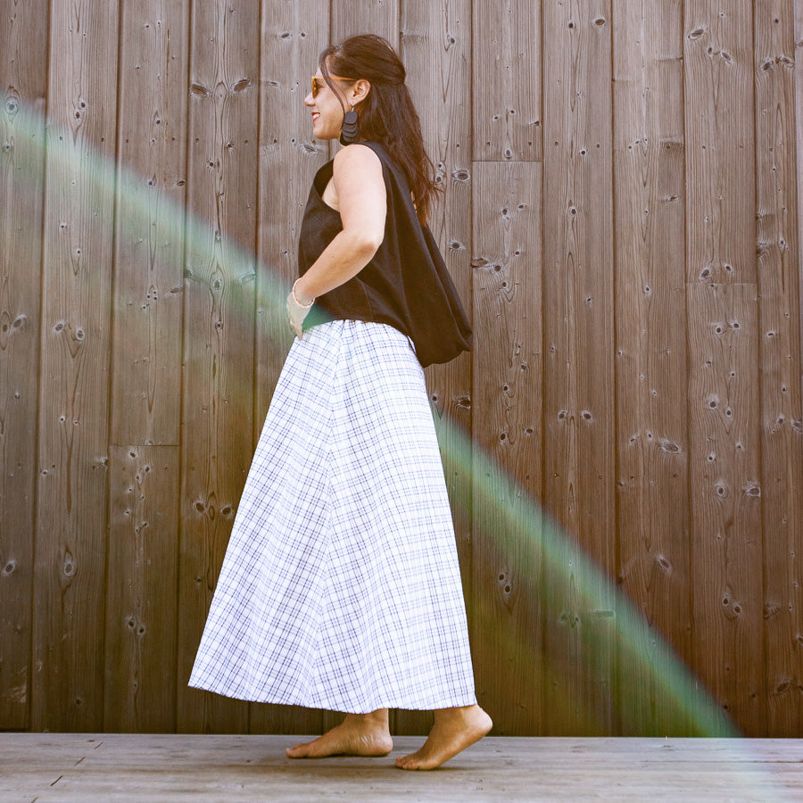 Checked skirt made from recycled cotton fabric