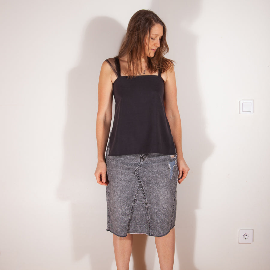 Grey denim skirt