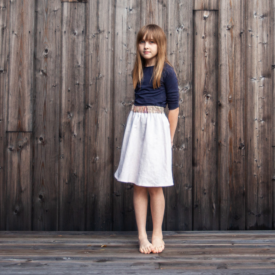 Färgad linnekjol, 7–10 år
