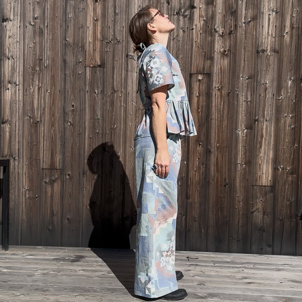 Blouse made from curtain fabric