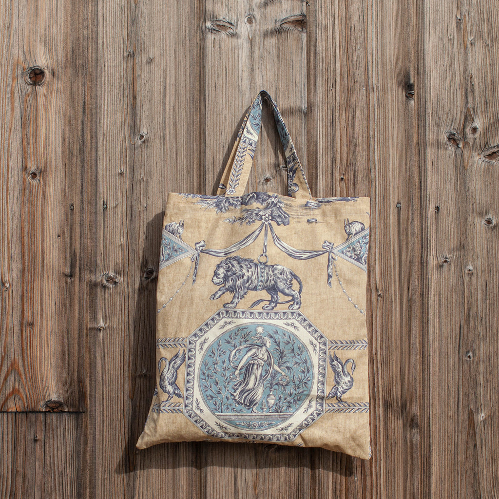 Shopping bag made from recycled fabric