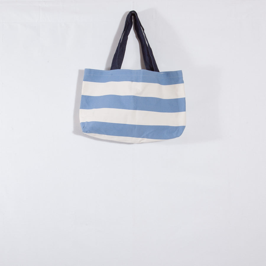 Beach bag made from recycled fabric
