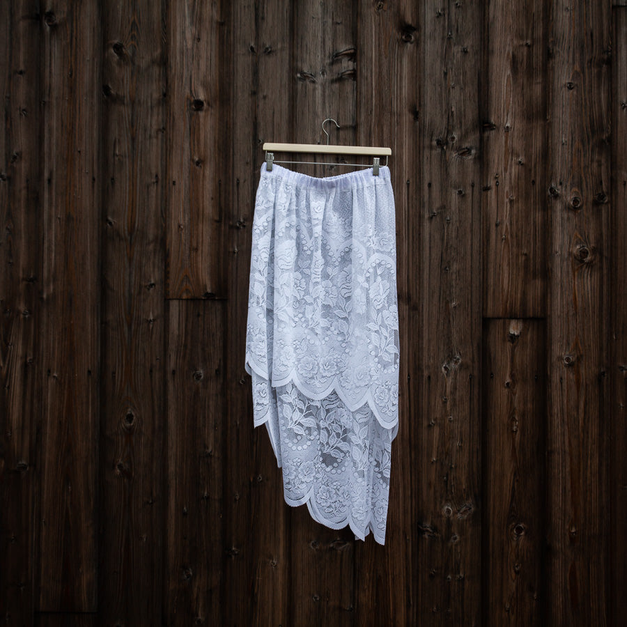 Lace skirt made from recycled curtain fabric